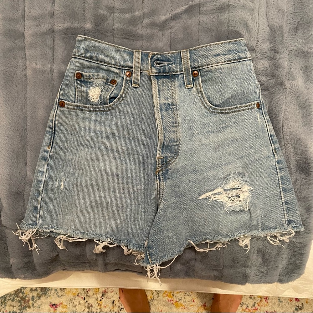 Levi's High Waisted Blue Jean Shorts 23